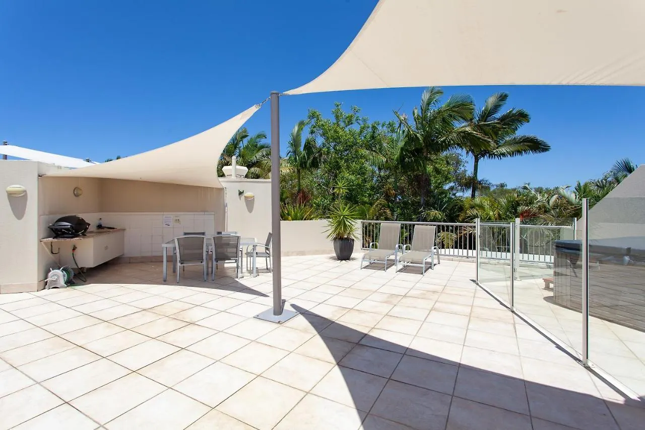 Noosa Tropicana Noosaville Aparthotel