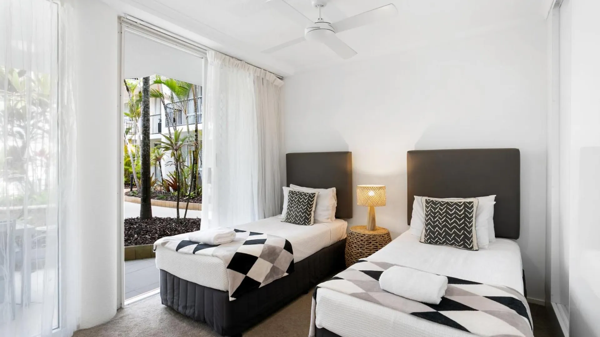 Noosa Tropicana Noosaville